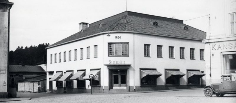 Simolinin kulma vuonna 1936. Kuva Pentti Floor. Porvoon kaup., kaup. ins. G. Christiernin kokoelma. Porvoon museo.